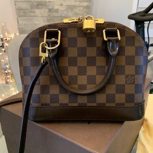 Louis Vuitton Alma bb